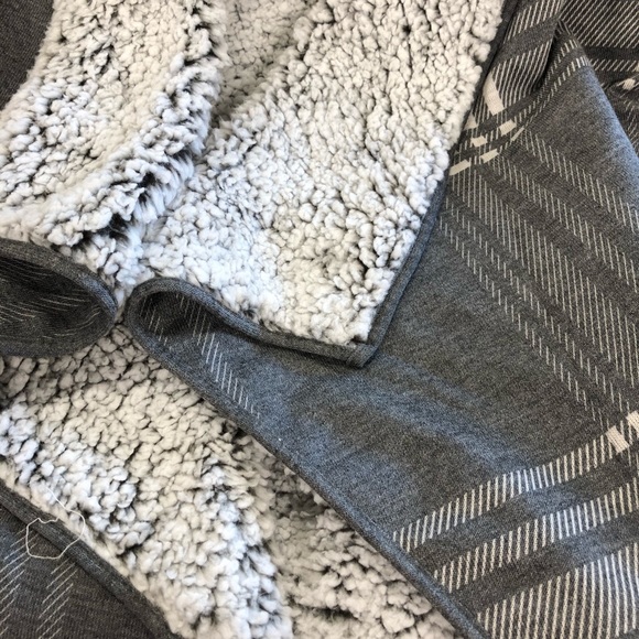 Thread & Supply Sherpa cardigan - Picture 6 of 8